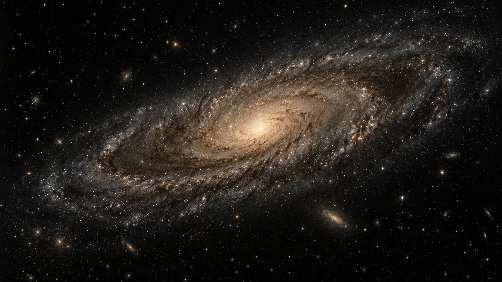 Una galaxia de luz marfil y polvo ámbar en la oscuridad, con grano de fotografía astronómica clásica.